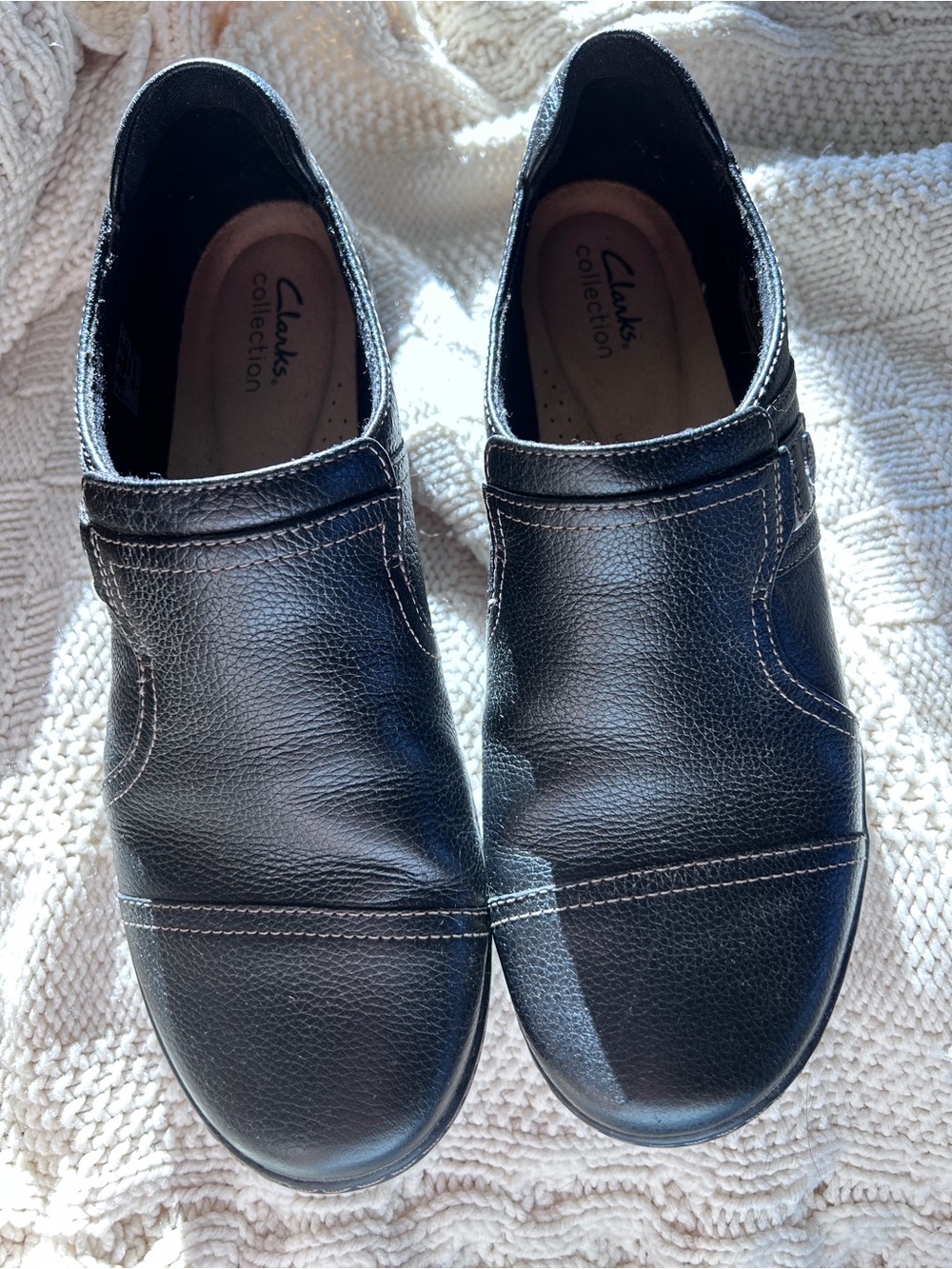 Clarks Collection Women’s Leather Slip-On Shoes Size 11